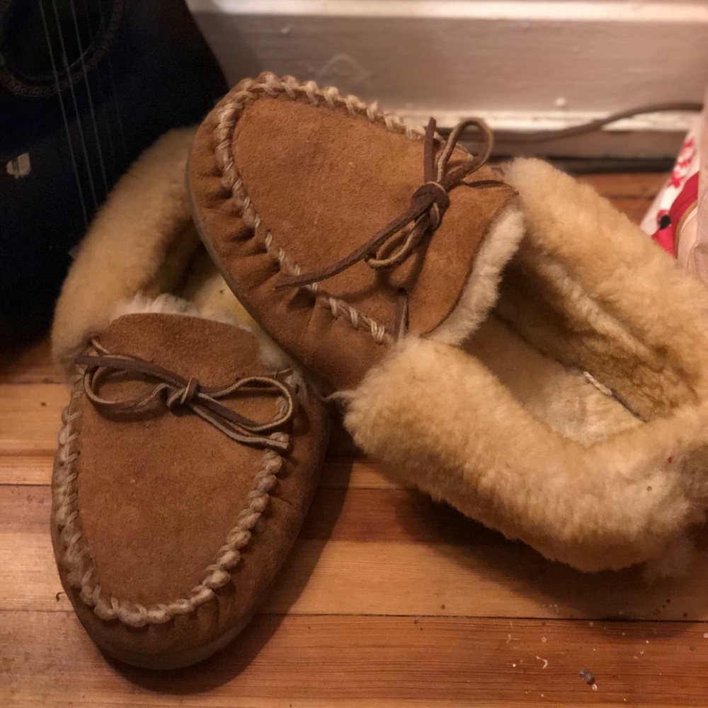 Women’s size 11 L.L. Bean slippers
